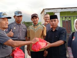 Komandan Pleton 1-3216 Jaya Wijaya Kabupaten Bekasi Berbagi Berkah Ramadhan