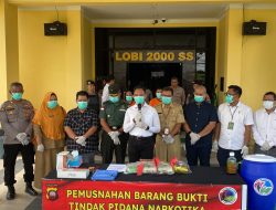 Satresnarkoba Polres Singkawang Musnahkan Barang Bukti Narkotika Jenis Sabu Sebanyak 3,969 Kg. 