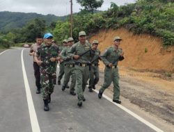 Babinsa Koramil 1204-18/Nanga Mahap Tampil Berikan Materi Dalam Pelatihan Linmas Desa Nanga Suri