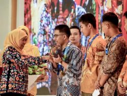 Siswa SMKN 1 dan SMKN 2 Subang Raih Emas LKS Tingkat Nasional di Surabaya