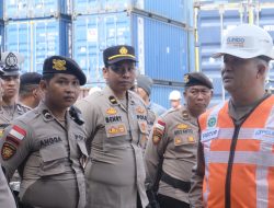 Satgas Operasi Operasi Mantap Brata Kapuas 2023-2024 Laksanakan Pengamanan dan Pengawalan Logistik Pemilu Tahun 2024