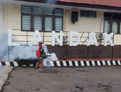 Polres Landak Lakukan Fogging Upaya Pencegahan DBD