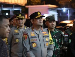 Kapolda Kalbar Laksanakan Patroli dan Peninjauan Pada Malam Natal 2023, Pastikan Situasi Kamtibmas Kalbar Kondusif