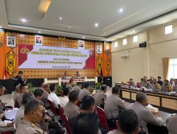 Wakapolda Kalbar Pimpin Supervisi dan asistensi Operasi Mantap Brata Kapuas 2023-2024 di Polres Singkawang