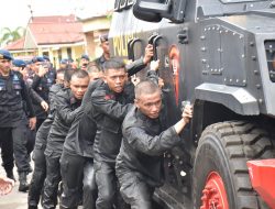 Pembinaan Tradisi Bintara Remaja Satbrimob Polda Kalbar