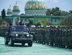 Pangdam XII/Tanjungpura dan Kapolda Kalbar Pimpin Apel Gelar Pasukan Dalam Rangka Pam VVIP Kunker Presiden RI