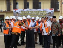 Penancapan Tiang Pancang Pertama Pembangunan Masjid Shiratul Jannah Polresta Pontianak