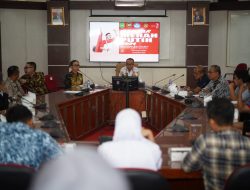 Pimpin Rapat Persiapan Gerakan Pembagian Bendera Merah Putih, Pj. Bupati Ungkapkan Bahwa Ini Bukti Nasionalisme Kita