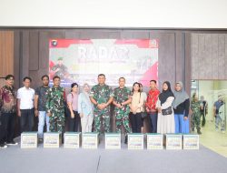 DANREM 121/ABW BRIGJEN TNI LUQMAN ARIEF RESMIKAN PROGRAM RADAR EMBRIO ANTI NARKOBA DI LOKASI KE 4 DI BATAS NEGERI PLBN BADAU