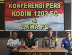 Tim sepak bola daerah Gama FC dan Kodim FC Ketapang berakhir dengan skor 3-1